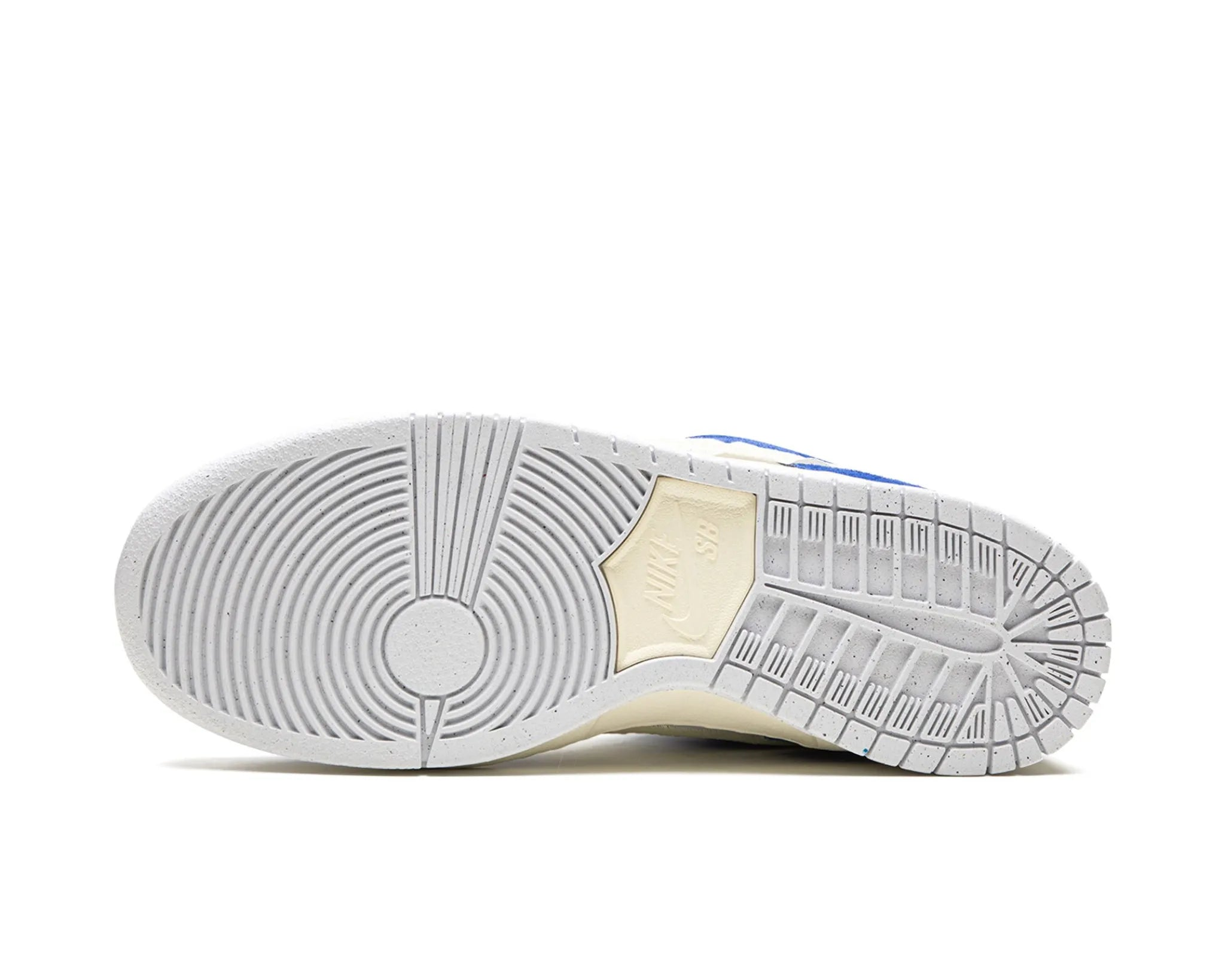 Nike x Fly Streetwear SB Dunk Low "Gardenia"