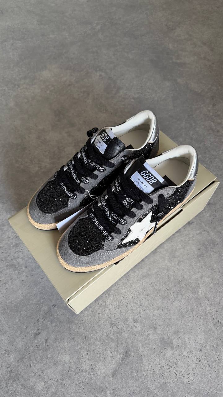 Golden Goose Ball Star Black
