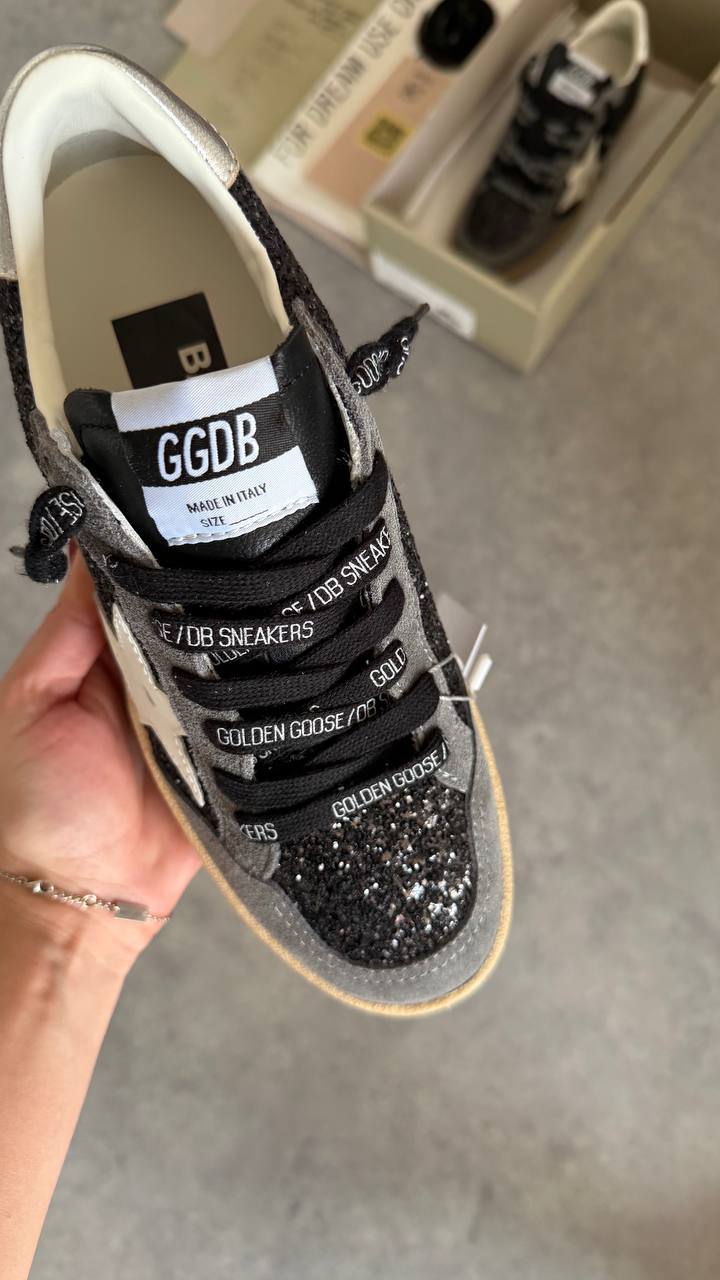 Golden Goose Ball Star Black
