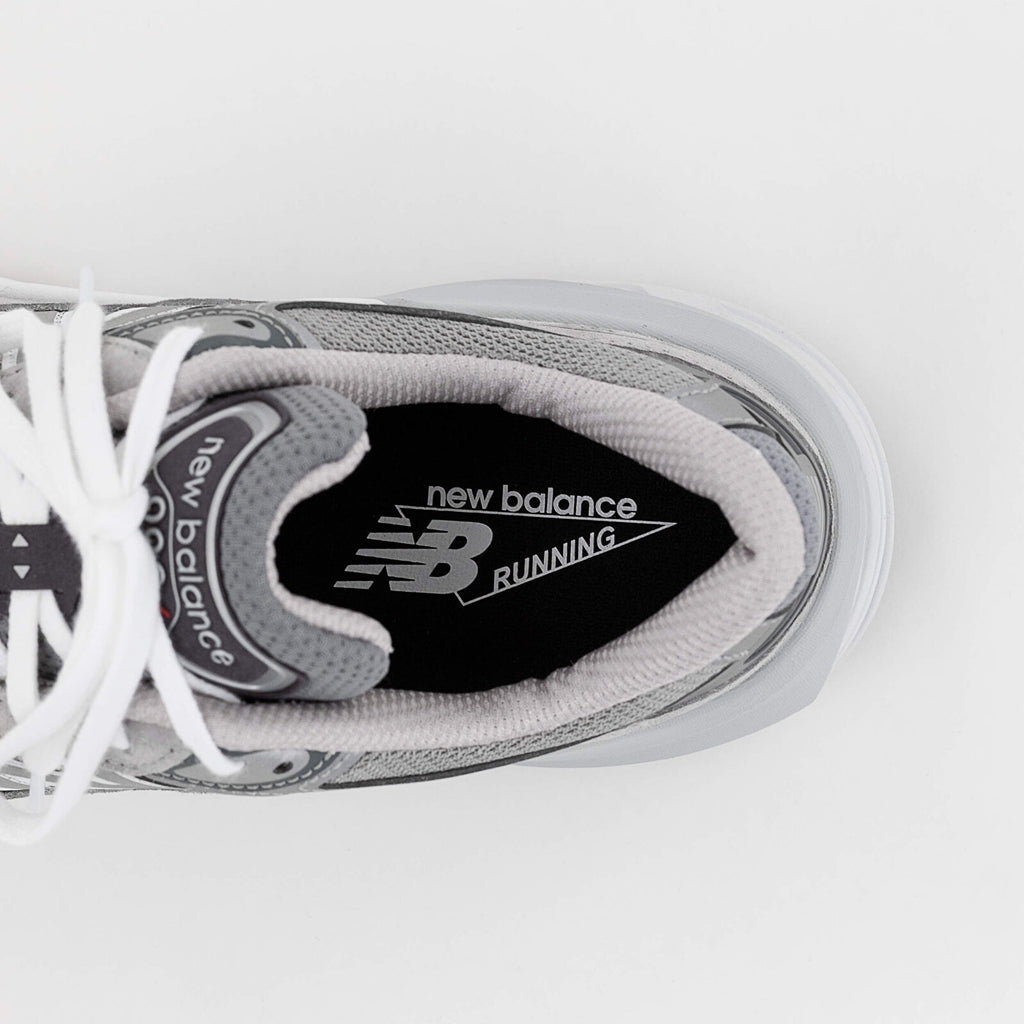 New Balance MADE in USA 990v6