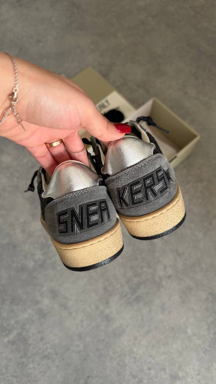 Golden Goose Ball Star Black