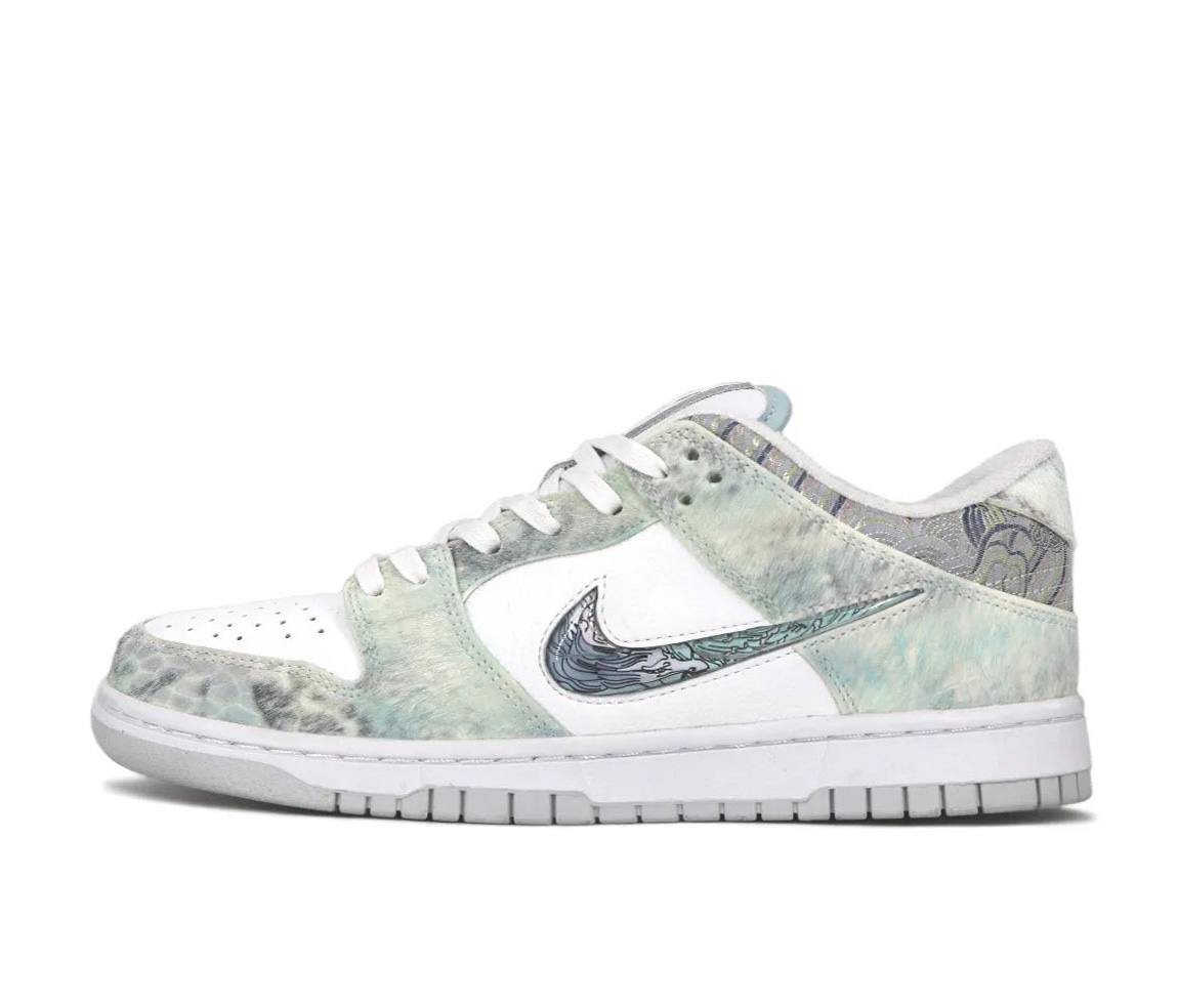 Nike Dunk Low CNY Year of The Dragon