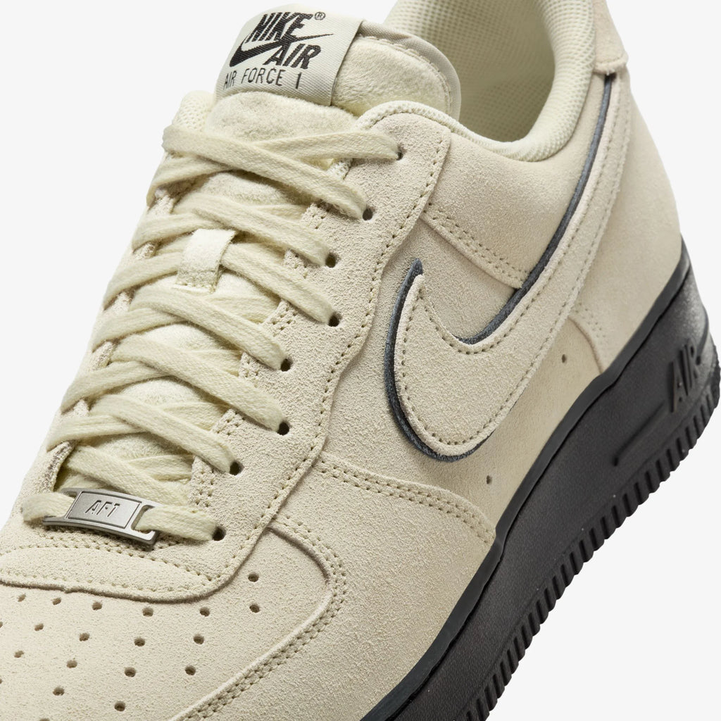 Nike Air Force 1 'Light Khaki'