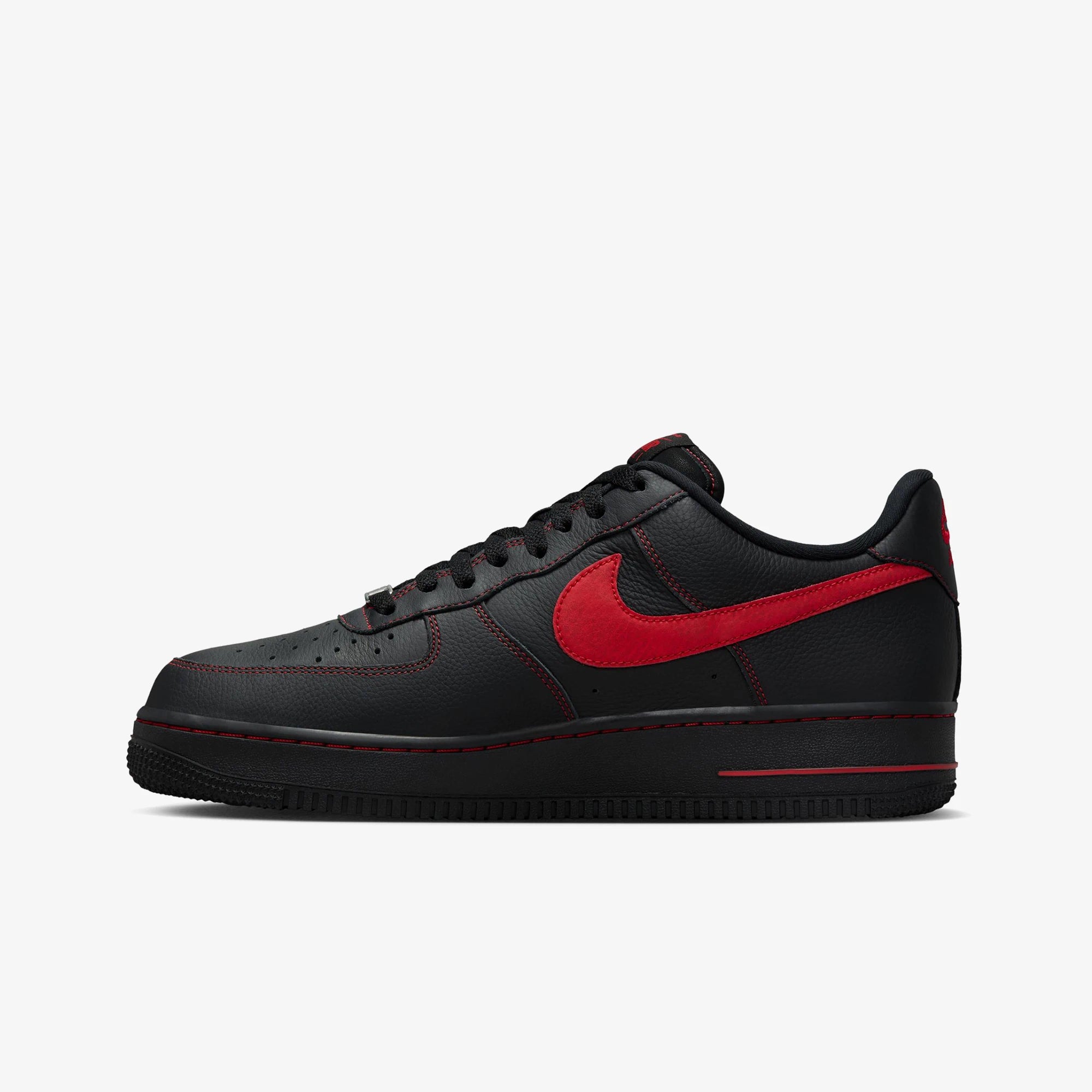 Nike Air Force 1 '07 LV8 'Bred'