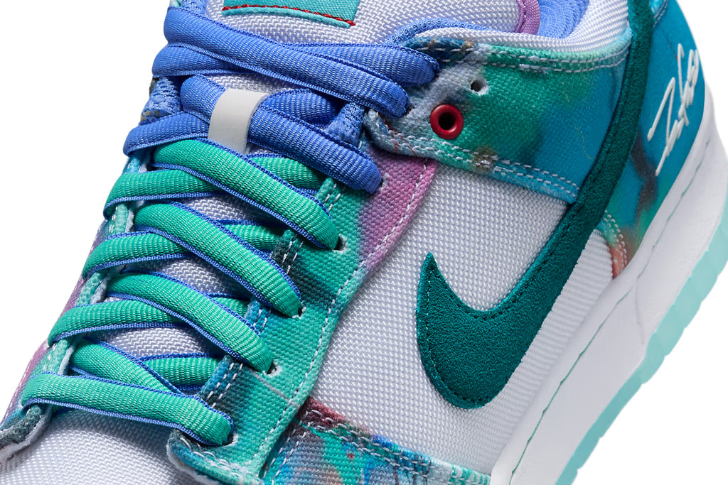 Nike SB Dunk Low x Futura Laboratories