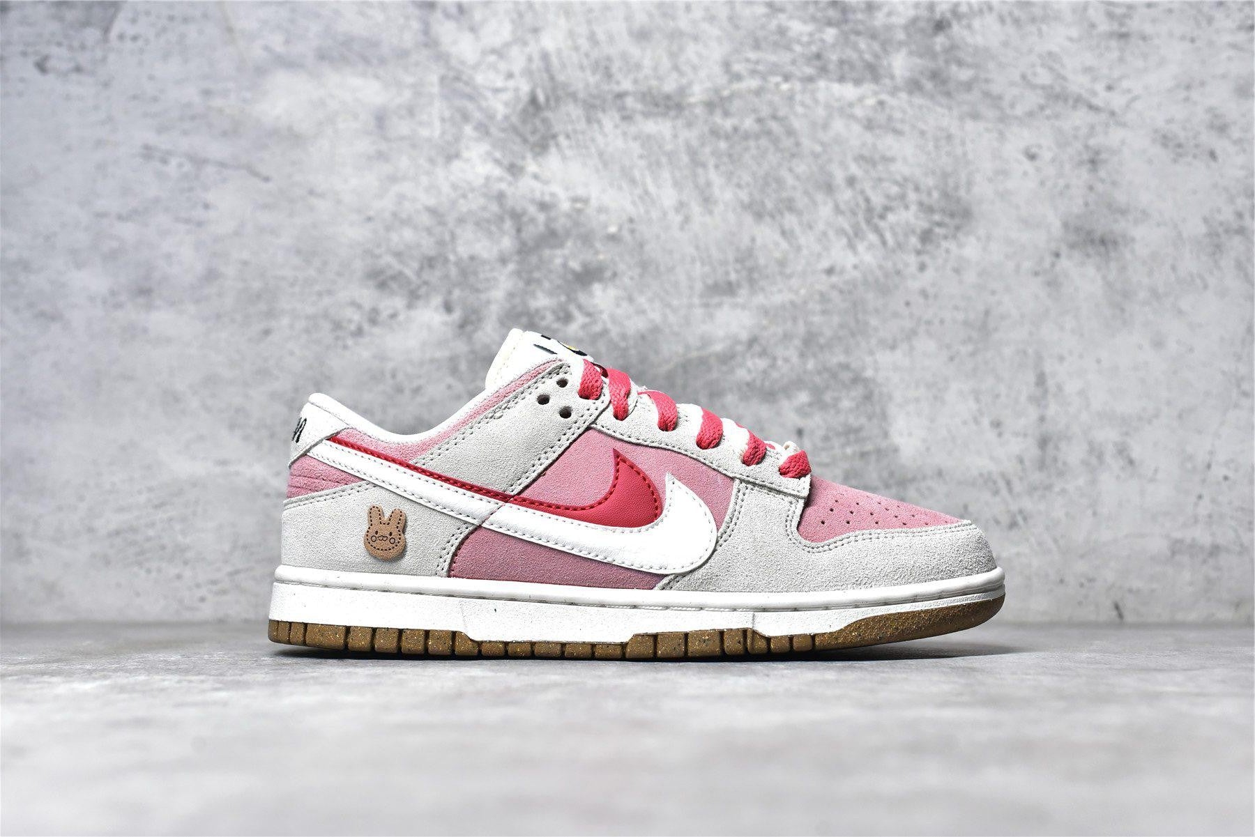 Nike Nike Dunk Low Double Swoosh